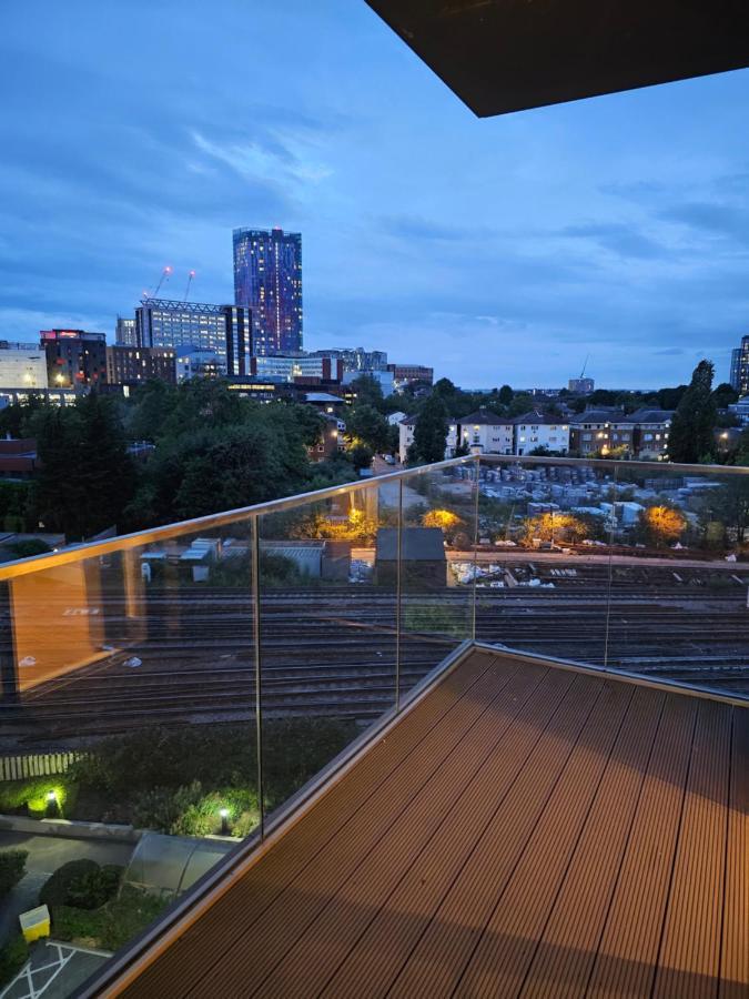 Santina Apartments Croydon Eksteriør bilde